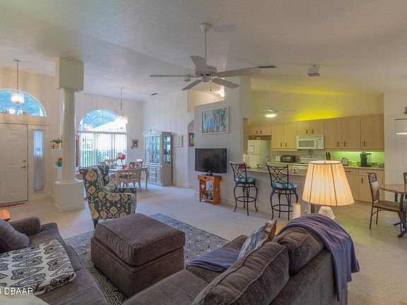 4th image of 761 Tumblebrook Dr