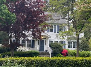 25 Hendrie Ave, Riverside, CT 06878