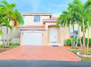 4532 NW 60th St, Pompano Beach, FL 33073