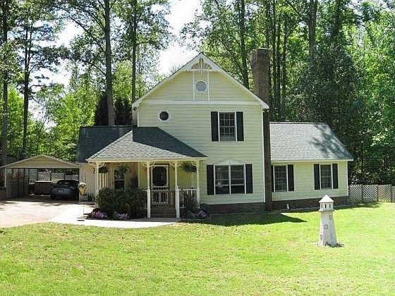 1st image of 405 Pinehurst Dr