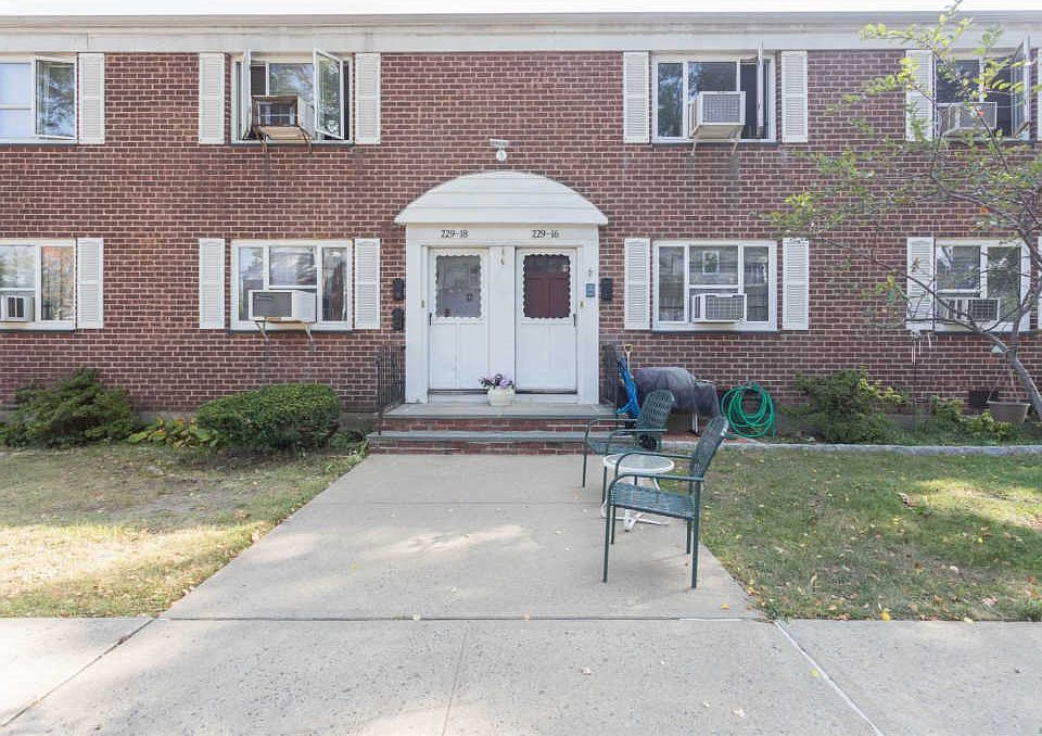1st image of 22916 Hillside Ave