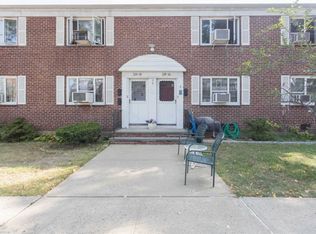 22916 Hillside Ave, Queens Village, NY 11427