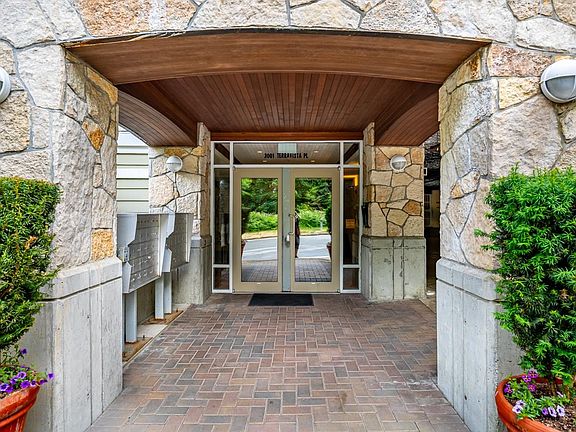 4th image of 3001 Terravista Pl #502