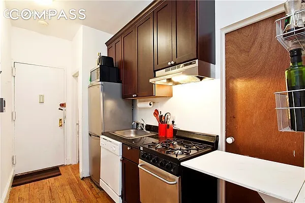 Rented by Compass | media 15