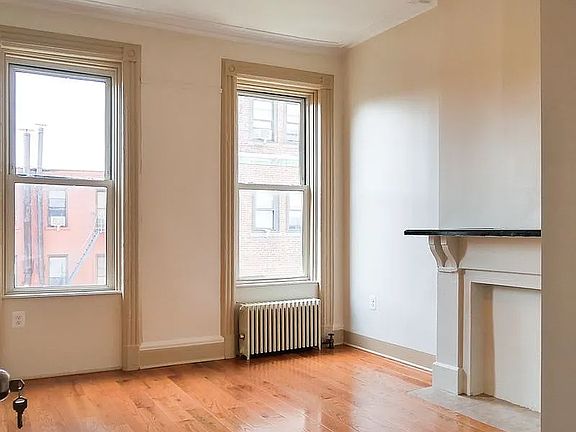 3rd image of 342 8th St APT 2