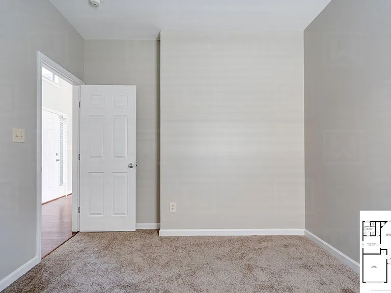 1128 Alden Glen Dr — Photo 10