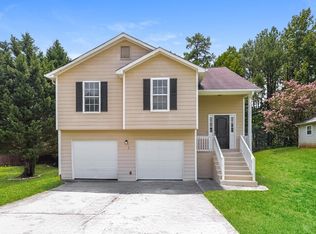 780 Pine Shoals Ct, Atlanta, GA 30349