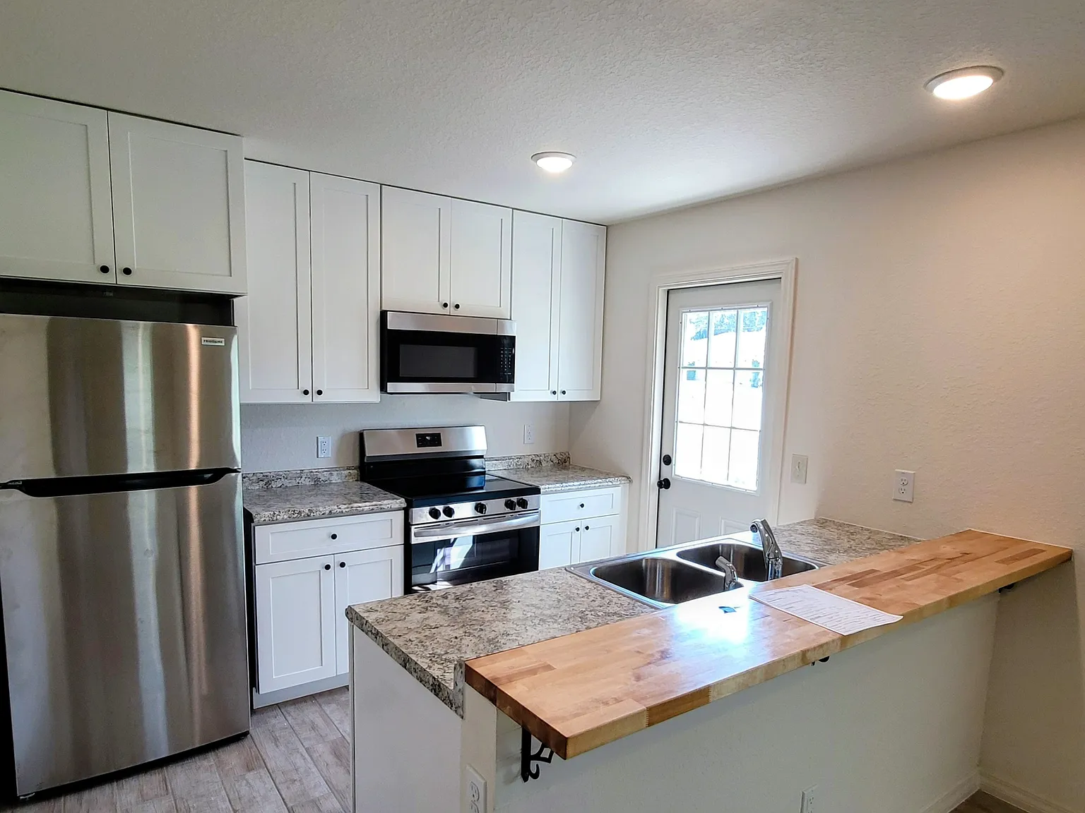 2 bed, 980 sqft, $1,250 — Photo 4