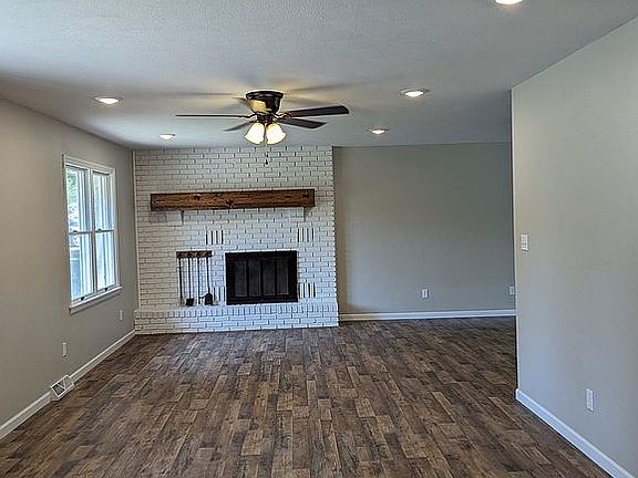 4th image of 2512 Cheryl Dr