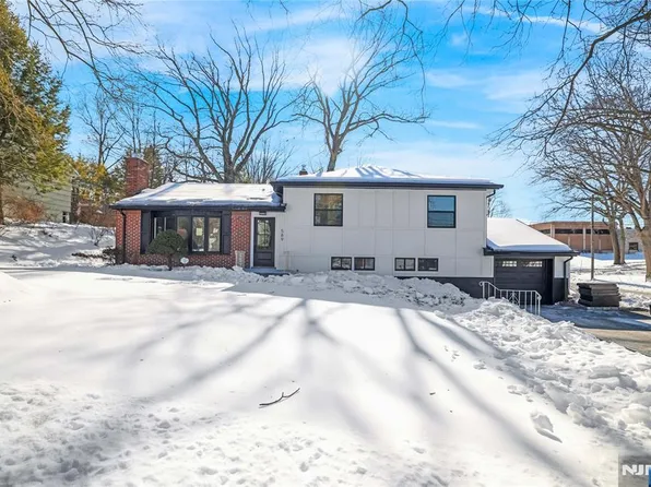 589 Fletcher Ave, Oradell, NJ 07649