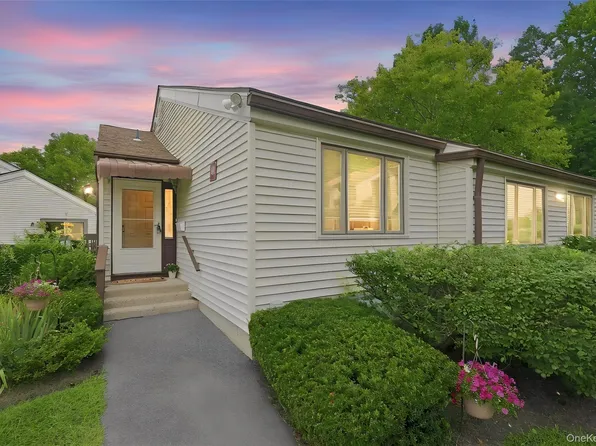 43 Jefferson Oval #A, Yorktown Heights, NY 10598