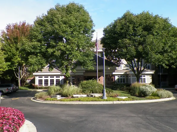 605 Barrington Ave APT 314, Dundee, IL 60118