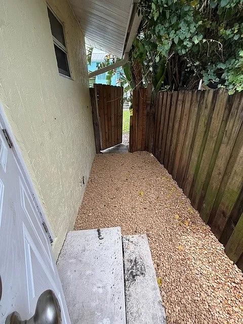 2 bed, 800 sqft, $1,750 — Photo 2