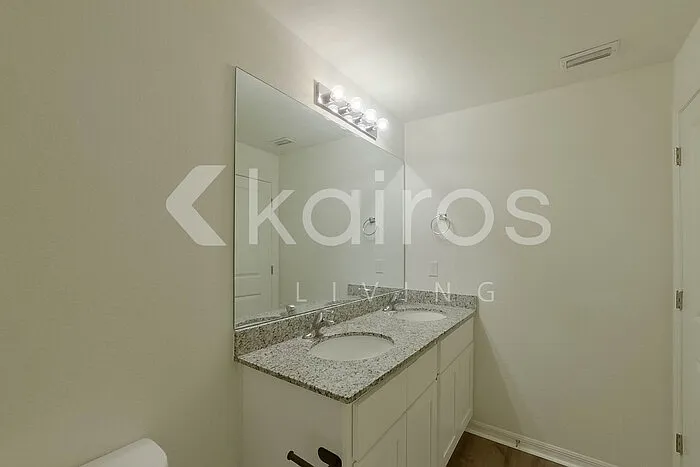 262 Grenada St — Photo 22