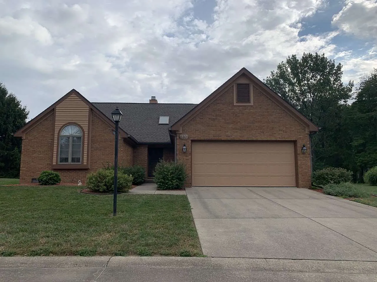 680 Powder Horn Ct photo 1