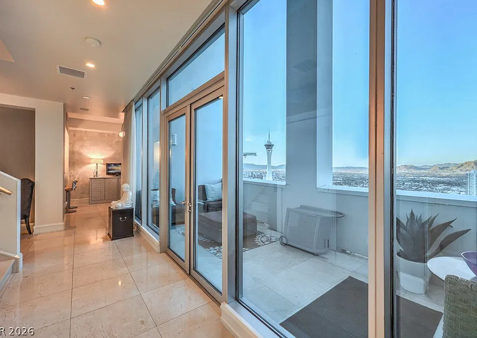 2700 Las Vegas Blvd S #4304