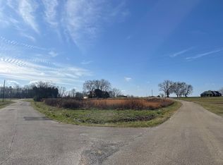 37 Greenbriar Ln, Adamsville, TN 38310