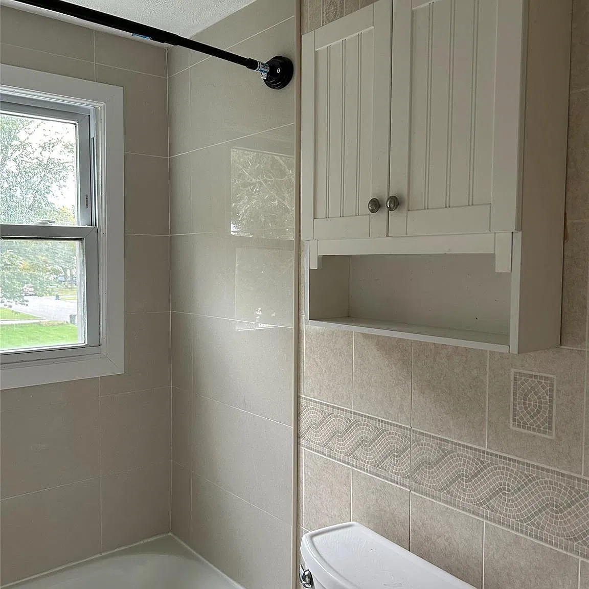 1 bed, 1654 sqft, $2,100 — Photo 3