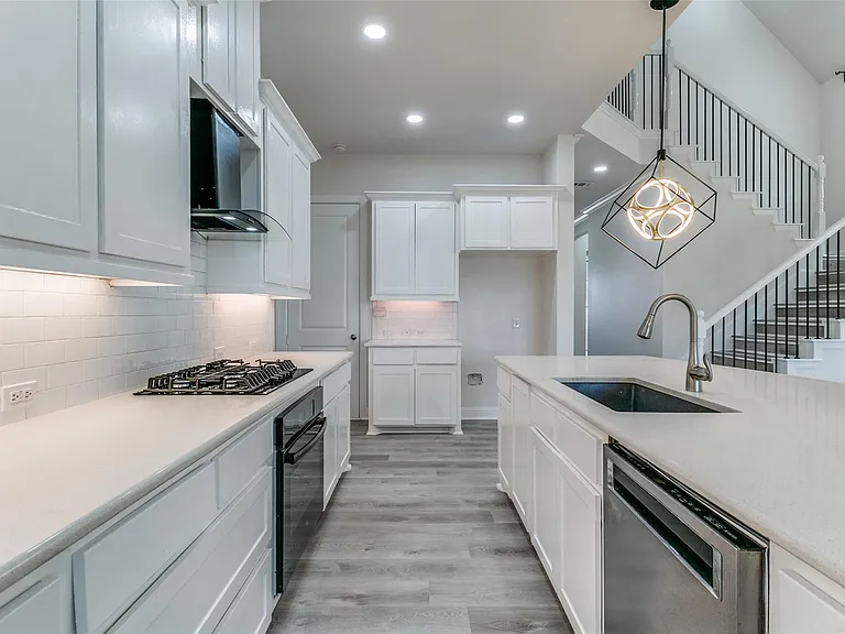 523 Paddock Way — Photo 11