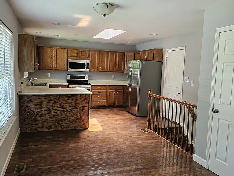 8703 Fatima Dr — Photo 5