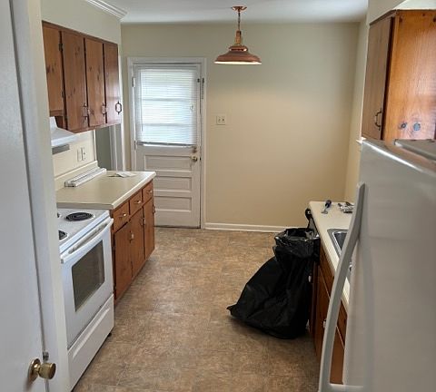5th image of 107 Davis Dr