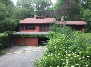 29W632 Old Lake St, Elgin, IL 60120