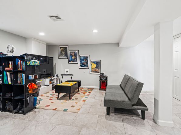 (undisclosed Address)