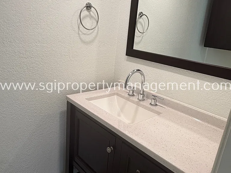 730 E Eugie Ave — Photo 5