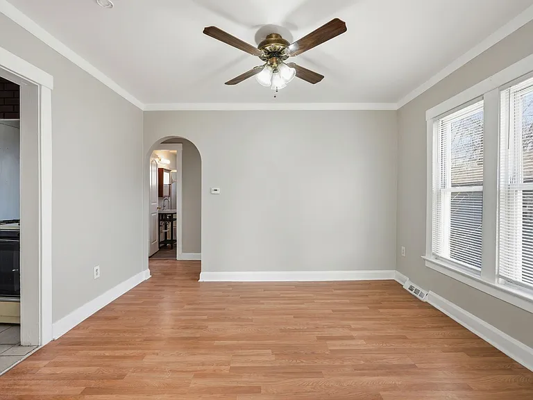 1301 E Muir Ave — Photo 5