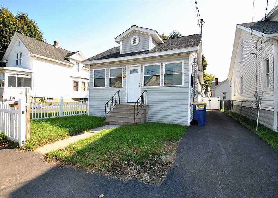 2nd image of 14 Osborne Rd