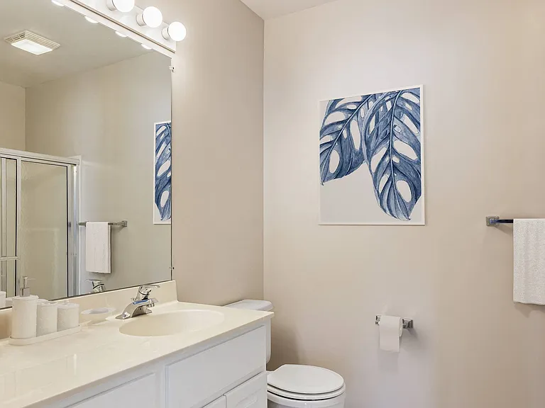 Oakmonte Apartment Homes — Photo 12