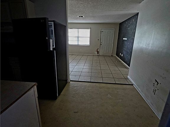4th image of 2103 Wightman Ave