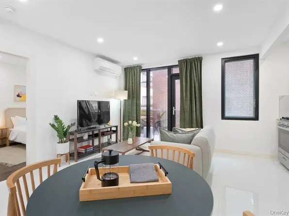 124-28 Queens Boulevard image 4 of 13