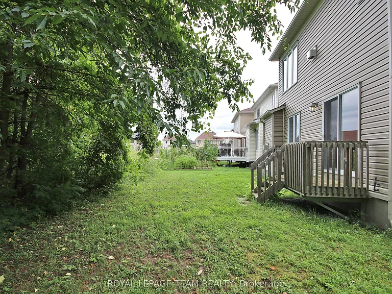 593 Clearbrook Dr — Photo 24