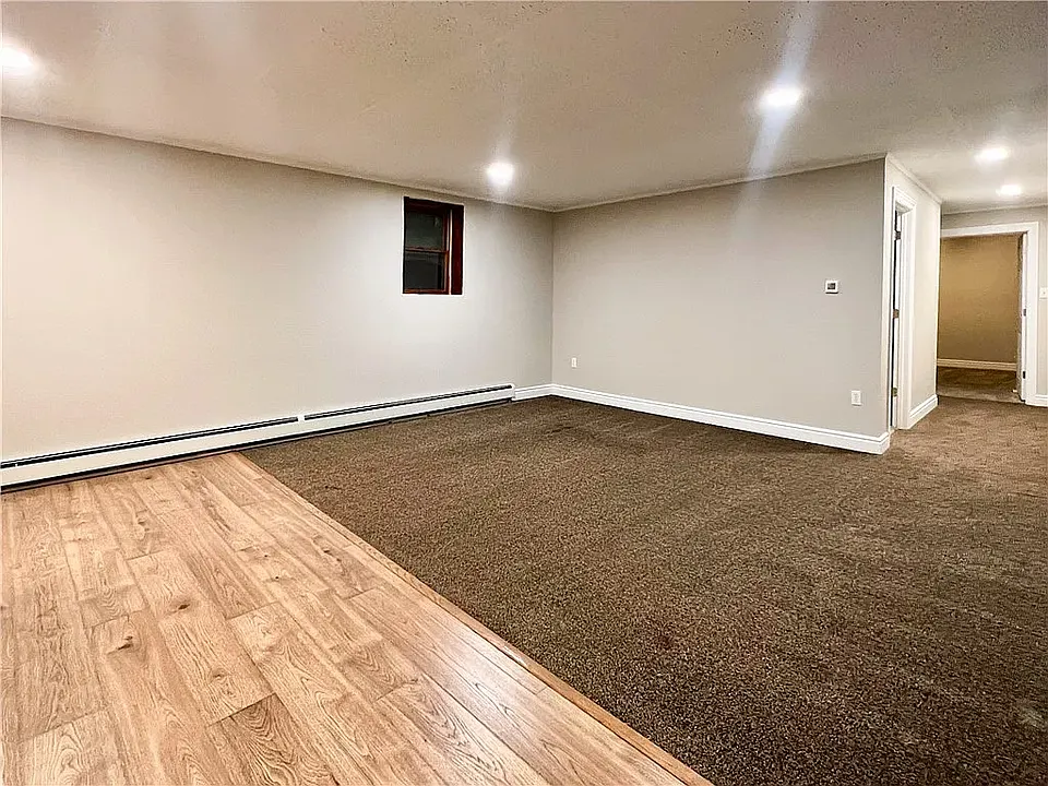 127 W Main St #3