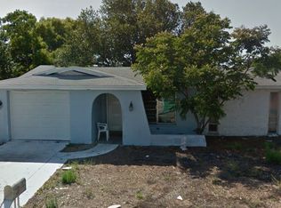 9831 Rainbow Ln, Port Richey, FL 34668