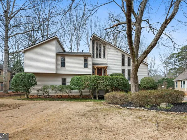 2667 Stonebrook Ct NE, Roswell, GA 30075
