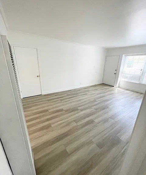 421 N Doheny Dr #14 — Photo 18