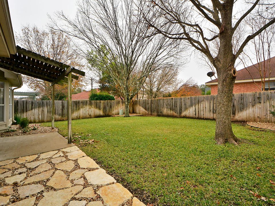 1st image of 8505 Bobcat Dr