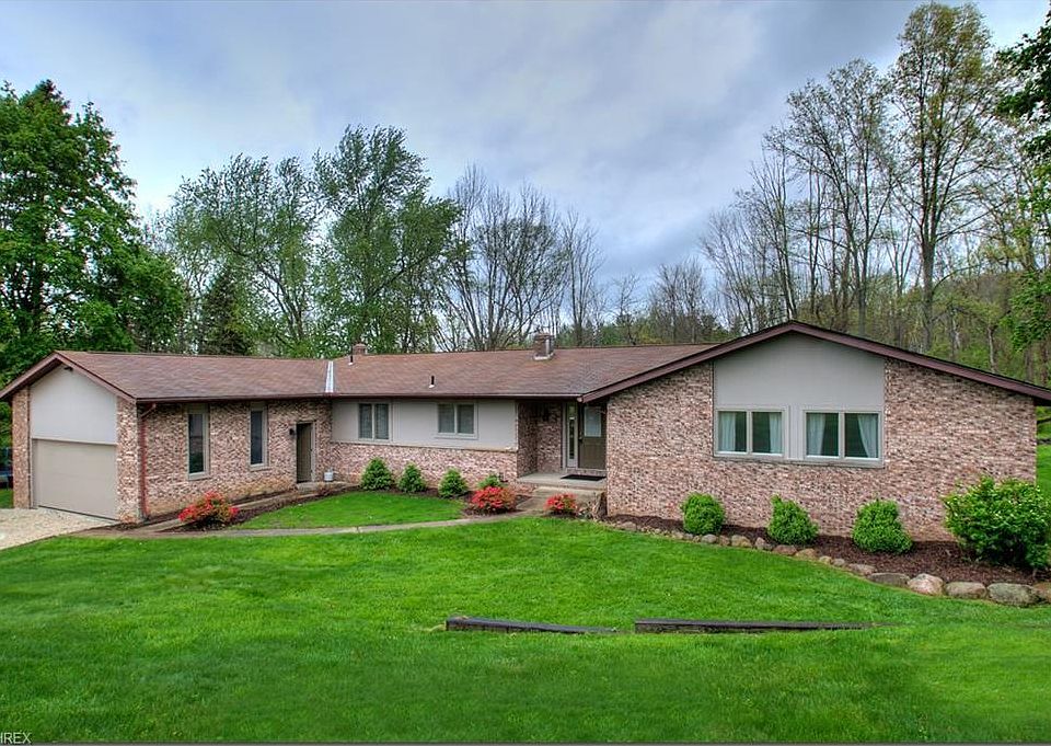 1st image of 439 Meadowview Dr