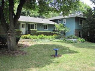 146 Locust Hill Dr, Rochester, NY 14618