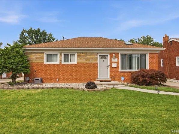 24575 Beck Ave, Eastpointe, MI 48021