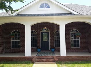 2061 Riviera Ln S, Navarre, FL 32566