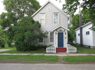 604 Pine St, Cheboygan, MI 49721