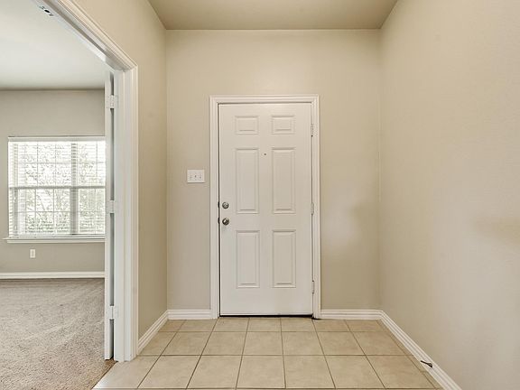 2nd image of 2100 Sun Creek Dr