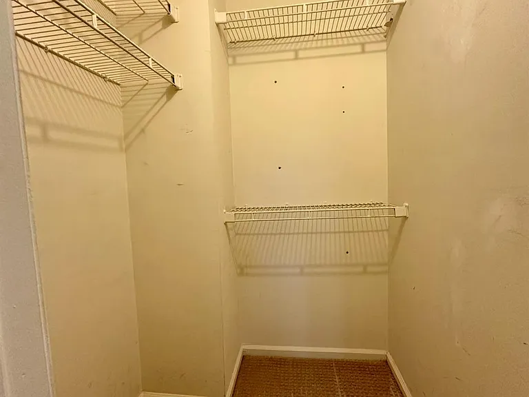 435 Meade Ct — Photo 13