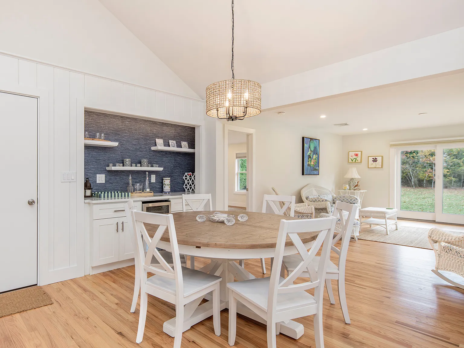 Charming Westhampton Beach Home for Year-Round Living — Photo 4