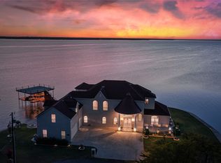 241 Loon Bay Dr, Gun Barrel City, TX 75156