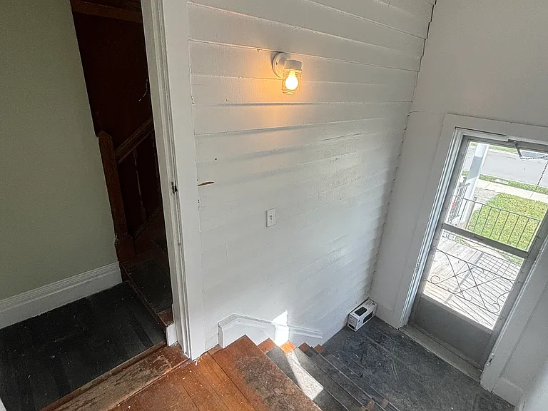 15 Walnut St #2 — Photo 2
