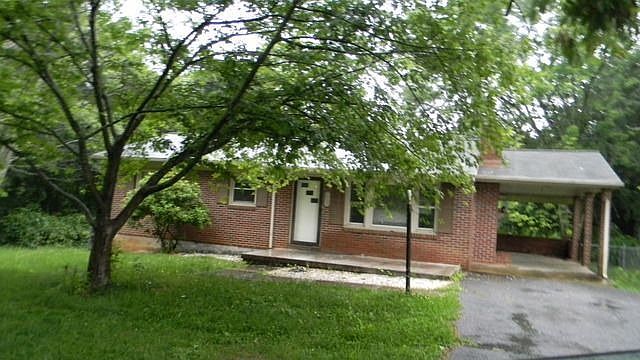 1st image of 256 Jefferson Manor Dr